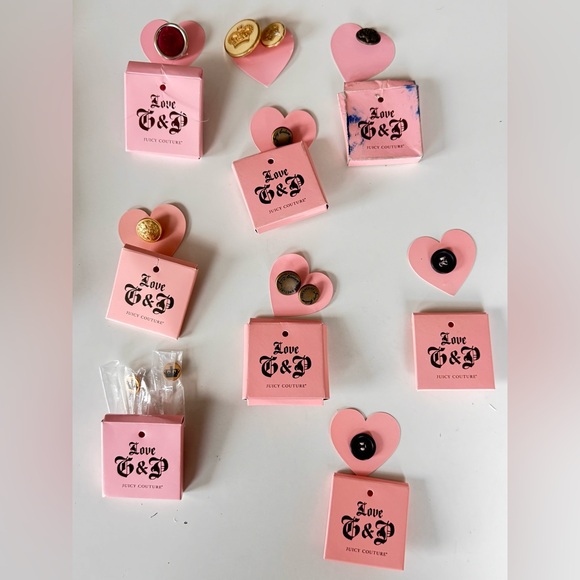 Juicy Couture Accessories - JUICY COUTURE Extra Buttons Los Angeles Lot Of 12